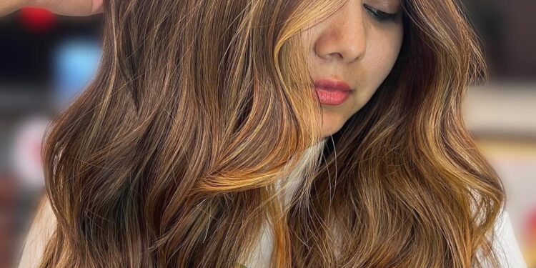 13 fehlerfreie goldbraune Haarfarbstile zum Screenshot jetzt