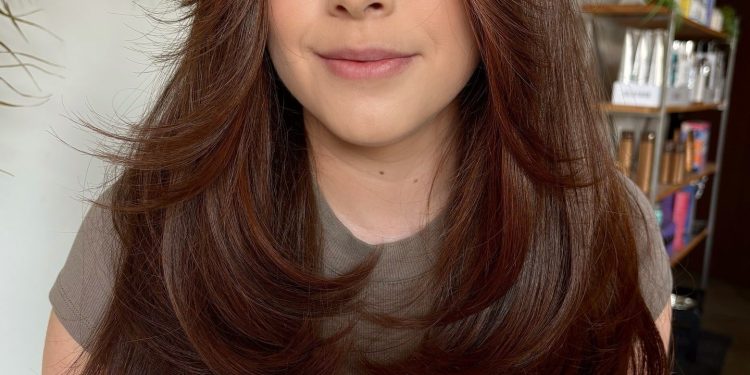 13 schöner Schmetterlingshaarschnitt für Frauen, die es wert sind, es versucht zu haben