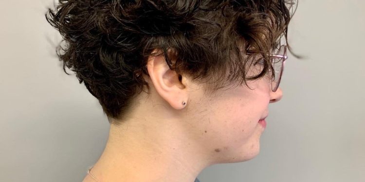 13 verspielte lockige Pixie-Frisuren, die Sie ausprobieren möchten