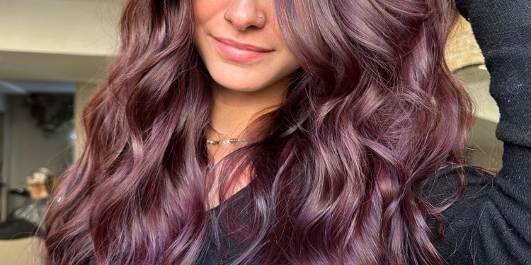 15 Ideen für burgunderrote Haarfarben mit Tiefe und Glanz