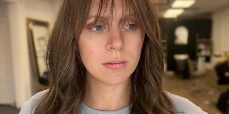 15 weiche und moderne, zarte Pony für welliges Haar, zu dem Sie immer wieder zurückkehren werden